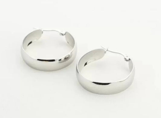 Lola hoops