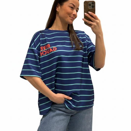 Gestreepte navy t-shirt met Blue Gauch logo voorkant