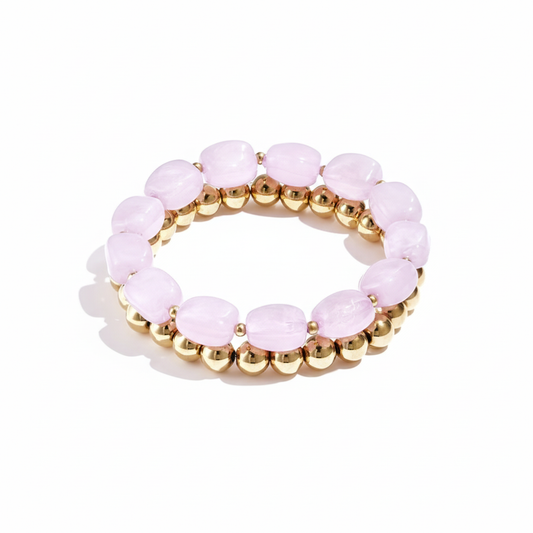 Roze rozenkwarts en gouden kralen armbanden set